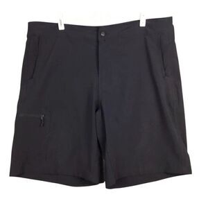 Magellan Mens Flex Shorts L Black Cargo Outdoors Fish Gear Hybrid Sporty Pocket